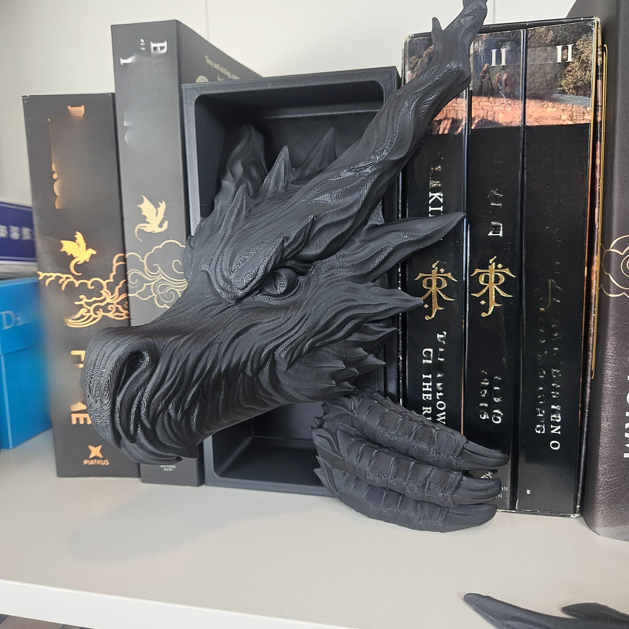 Shadow Dragon - Head and Tail Book End - Image 3